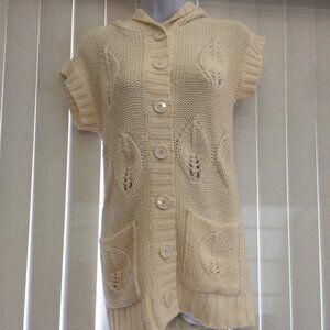 🌕🌕🌕    LOVE LOLA WOMENS SWEATER VEST SIZE S  🌕🌕🌕